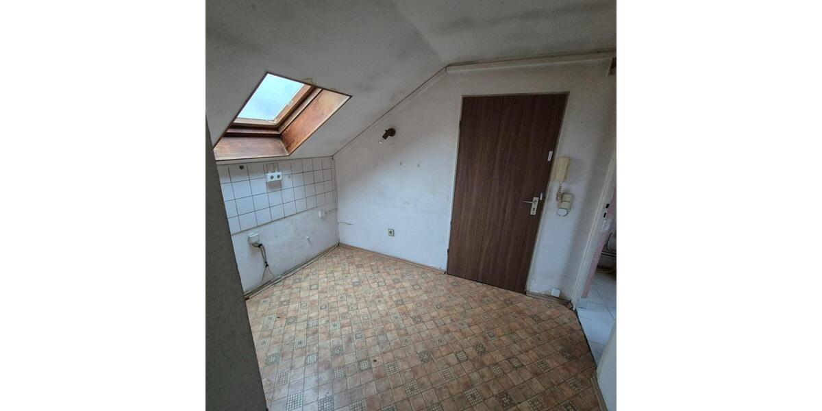 Dachgeschoßwohnung Ludwigshafen am Rhein Ludwigshafen-Oggersheim - 1 Zimmer, 29 m&sup2;, 270&euro; | Angebot:24750479