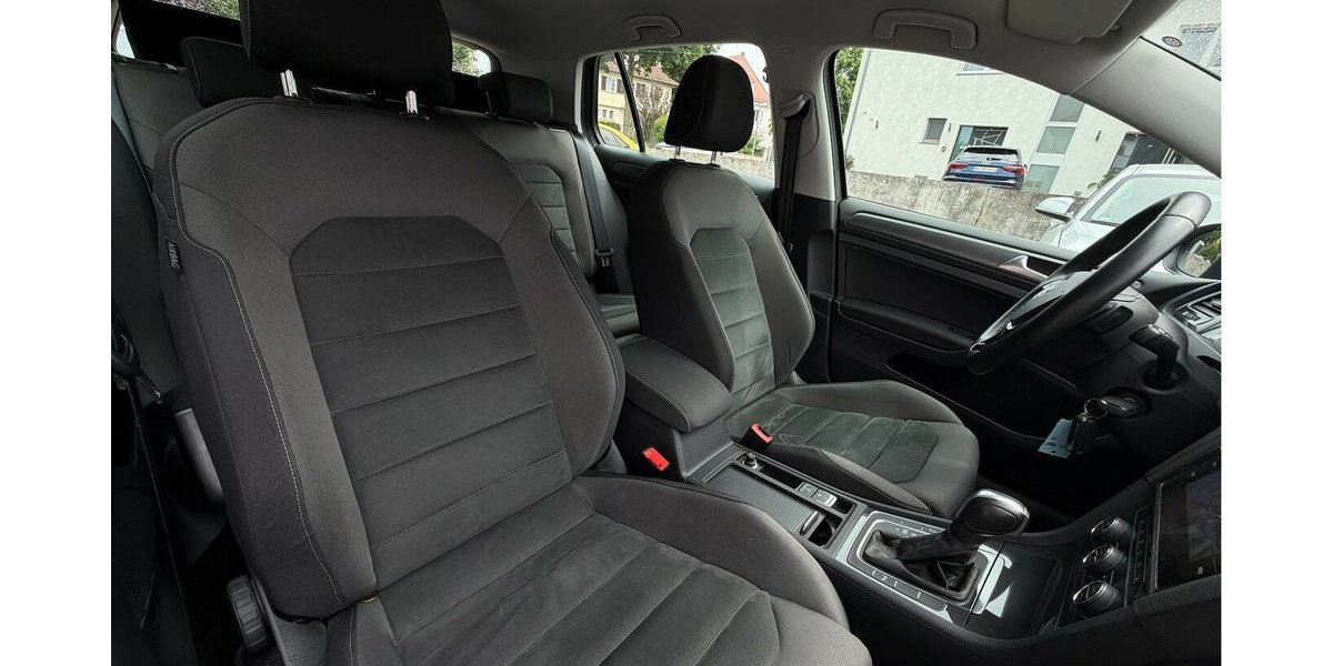 VW Golf VII Lim. 1.5 TSI DSG Navi Kamera 116.000 km 14.990 &euro; Neckarsulm 74172