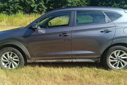 Hyundai TUCSON 69.000 km 15.450 &euro; Mehlbach 67735