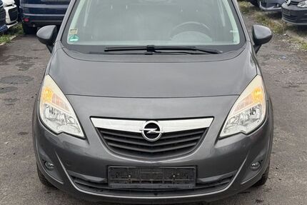 Opel Meriva 151.000 km 1.699 &euro; Eschhofen Limburg an der Lahn 65552
