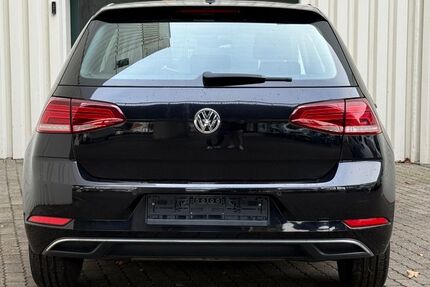 VW Golf 180.979 km 9.990 &euro; Neumünster 24534