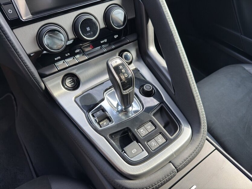 F-Type V6 Autom. Leder Bi- Xenon Kamera Motor !
