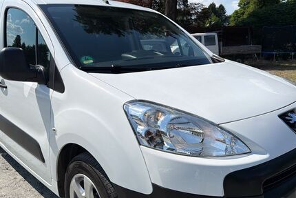 Peugeot Partner 114.000 km 5.999 &euro; Chemnitz 09125