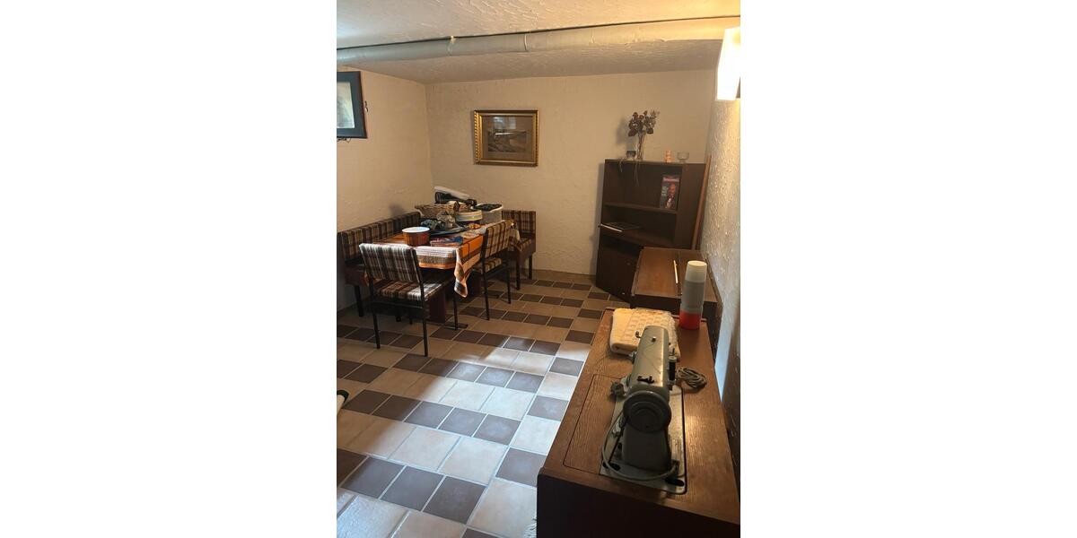 Bungalow Neustadt bei Coburg - 4 Zimmer, 122 m&sup2;, 360.000&euro; | Angebot:27083413