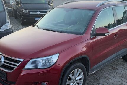 VW Tiguan 266.000 km 6.499 &euro; Breitenworbis 37339