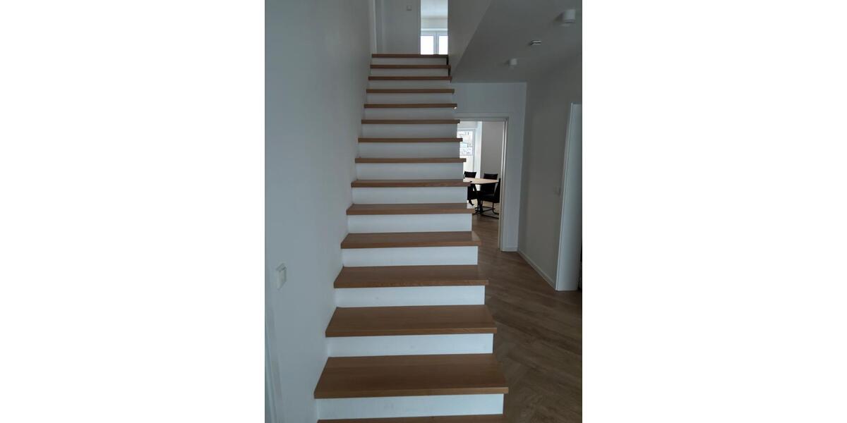 Einfamilienhaus Greifswald - 8 Zimmer, 170 m&sup2;, 2.600&euro; | Angebot:25930663