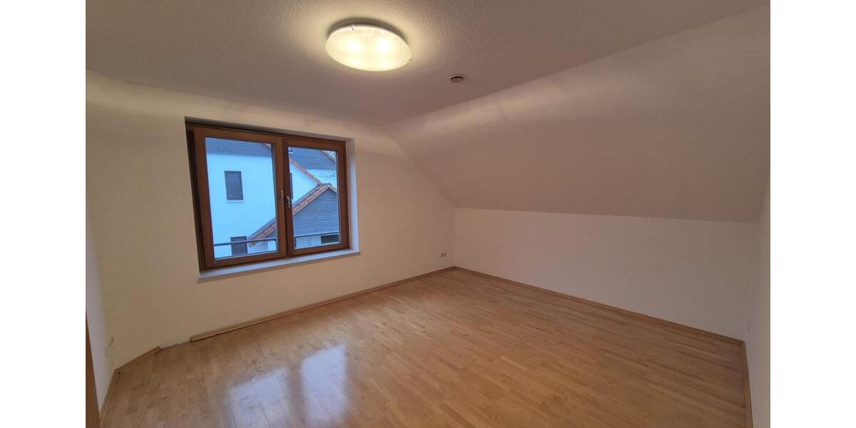 Einfamilienhaus mit Garten, Keller, Wärmepumpe & Photovoltaik 6 zimmer