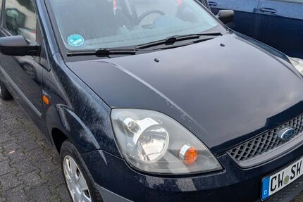 Ford Fiesta 97.300 km 1.800 &euro; Haan 42781