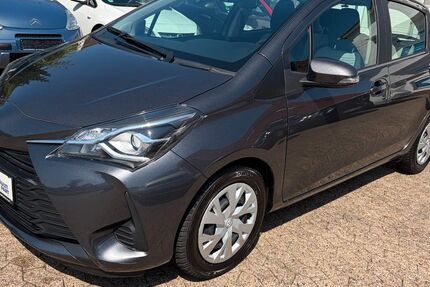 Toyota Yaris 28.700 km 11.990 &euro; Rhauderfehn 26817