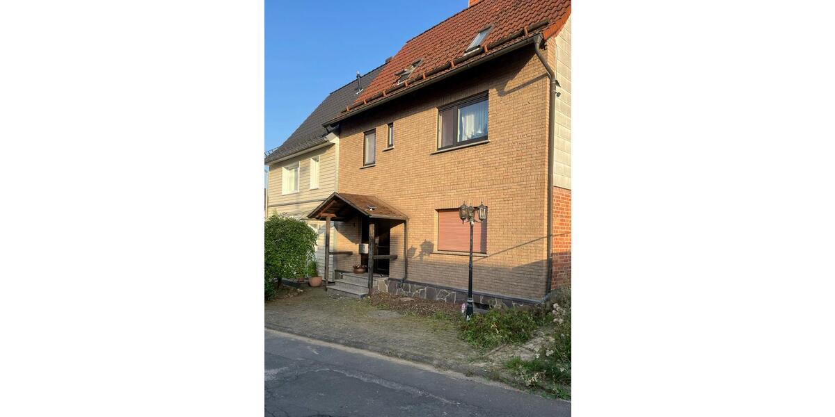 Einfamilienhaus Steinau an der Straße - 12 Zimmer, 180 m&sup2;, 225.000&euro; | Angebot:22338684
