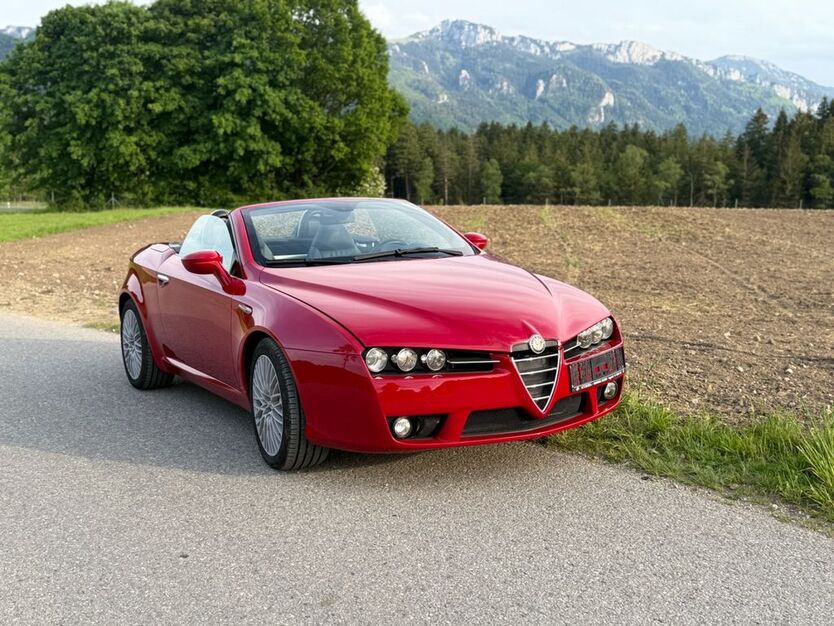Alfa Romeo Spider 119.000 km 18.900 € Aschau 83229