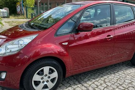 Kia Venga 95.000 km 9.950 &euro; Berlin-Spandau 13585