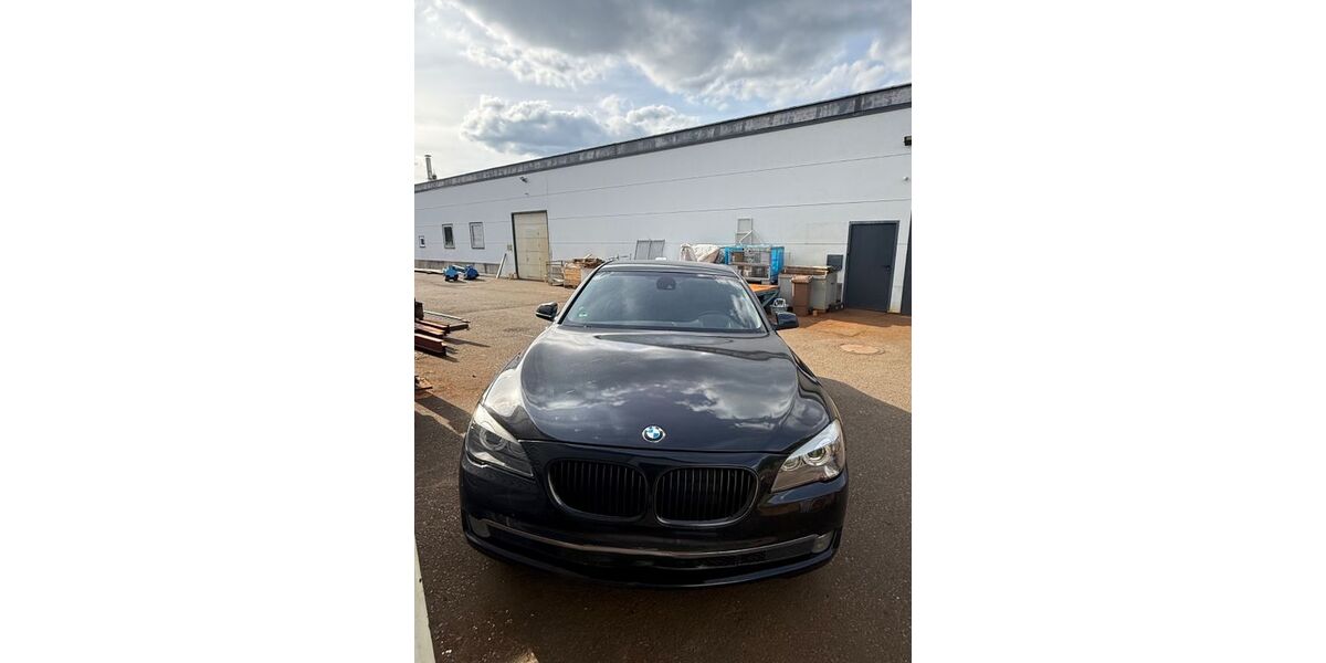 BMW 730 335.000 km 8.000 &euro; Külsheim 97900