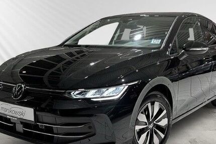 VW Golf 8.075 km 27.699 &euro; Bremerhaven 27568