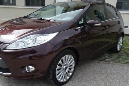 Ford Fiesta 70.000 km 5.900 € München 81249