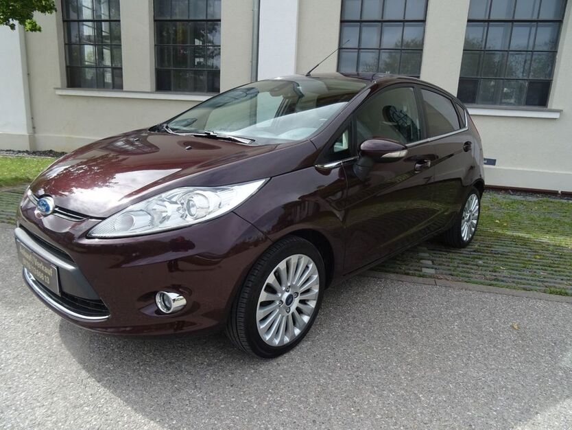 Ford Fiesta 70.000 km 5.900 € München 81249