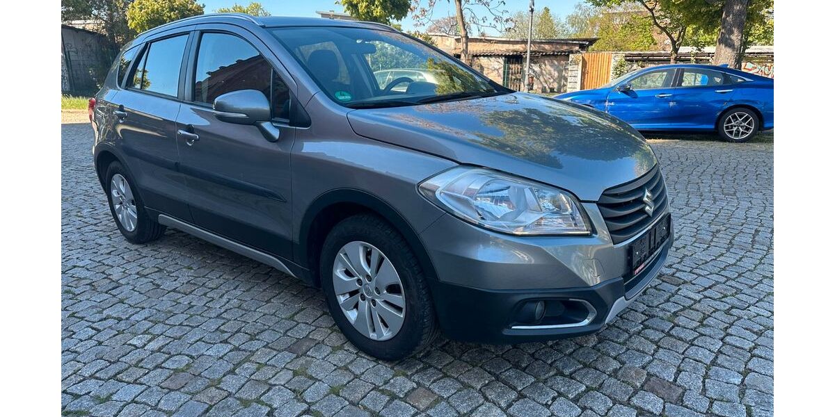 Suzuki (SX4) S-Cross 104.816 km 8.800 &euro; Dresden 01097