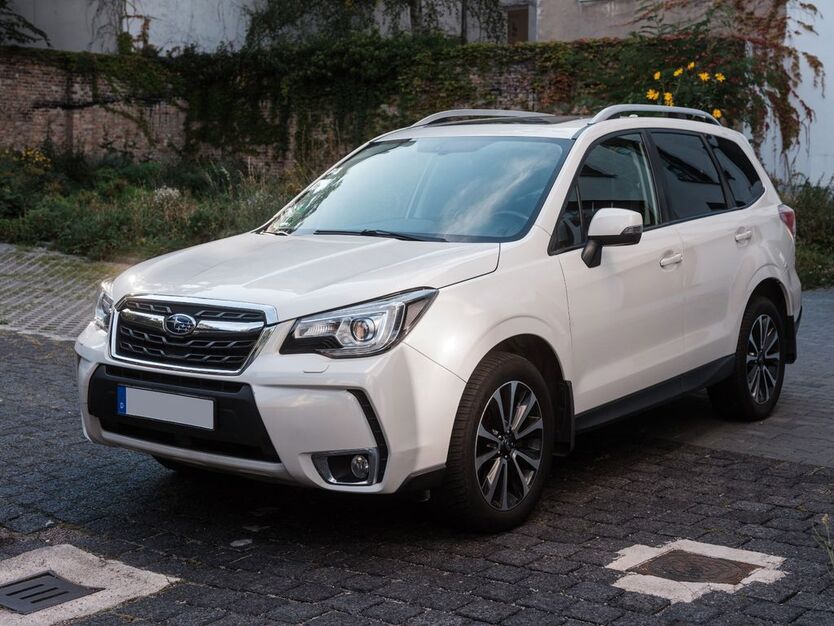 Subaru Forester 156.500 km 14.300 € Berlin 10115