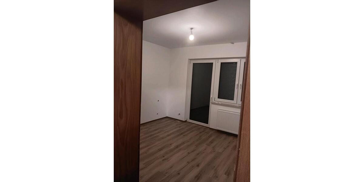 Mehrfamilienhaus, Wohnhaus Bickenbach - 3 Zimmer, 106 m&sup2;, 1.400&euro; | Angebot:25876517