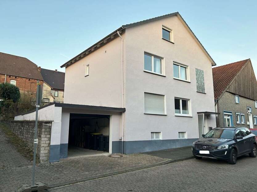 Haus zum Mieten in Extertal 1.200 € 200 m² 7 zimmer