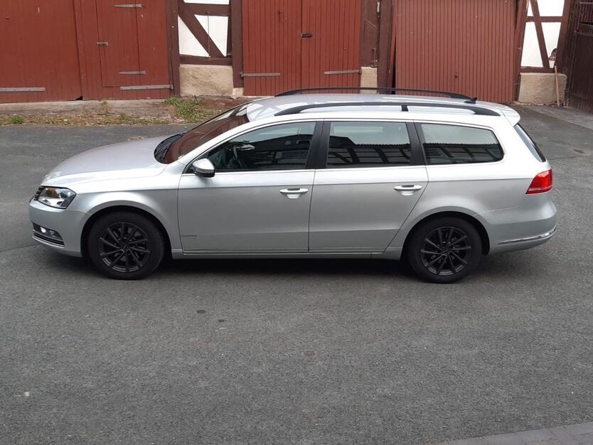 VW Passat Variant 175.000 km 9.600 € Vöhl 34516