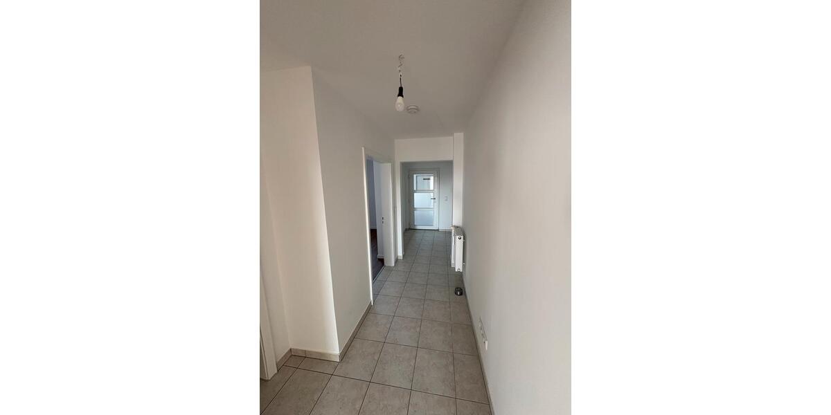 Etagenwohnung Burghausen - 3 Zimmer, 70 m&sup2;, 990&euro; | Angebot:26338969