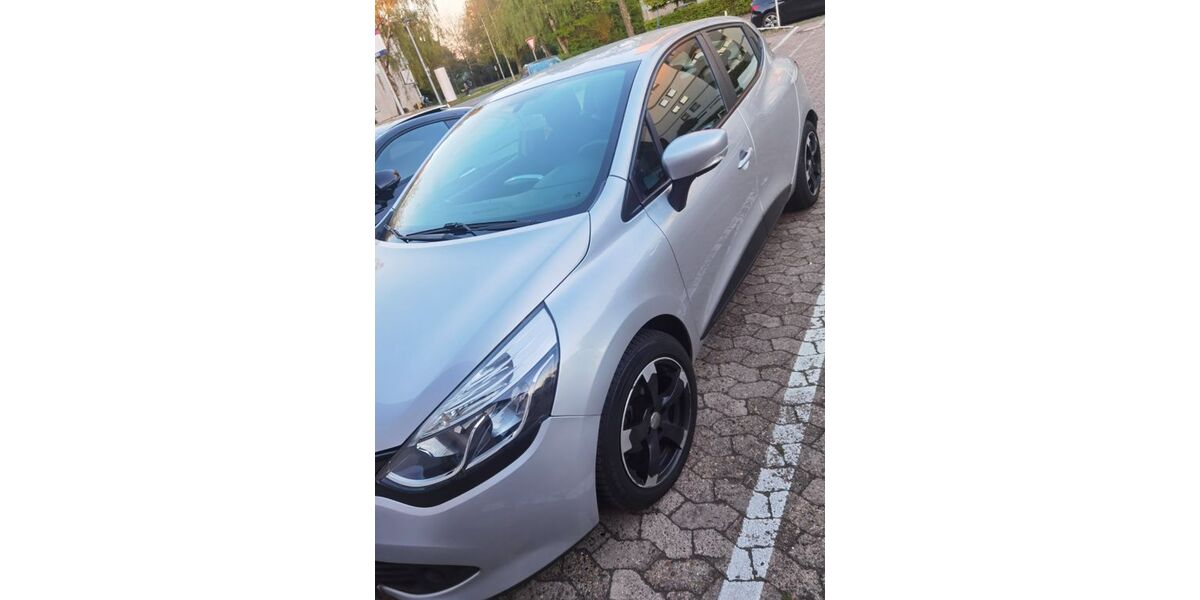 Renault Clio 72.200 km 8.990 &euro; Bremen 28719