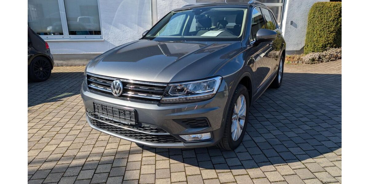 VW Tiguan 58.400 km 23.890 &euro; Medebach 59964