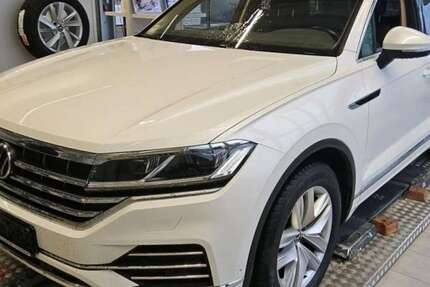 VW Touareg 38.669 km 49.444 &euro; Gera 07546
