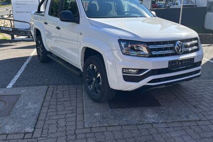 VW Amarok 101.428 km 31.290 € Blomberg 32825
