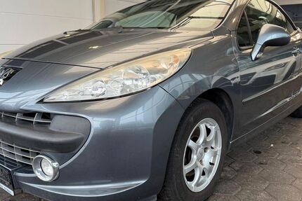 Peugeot 207 135.000 km 2.799 &euro; Münzenberg Gambach 35516