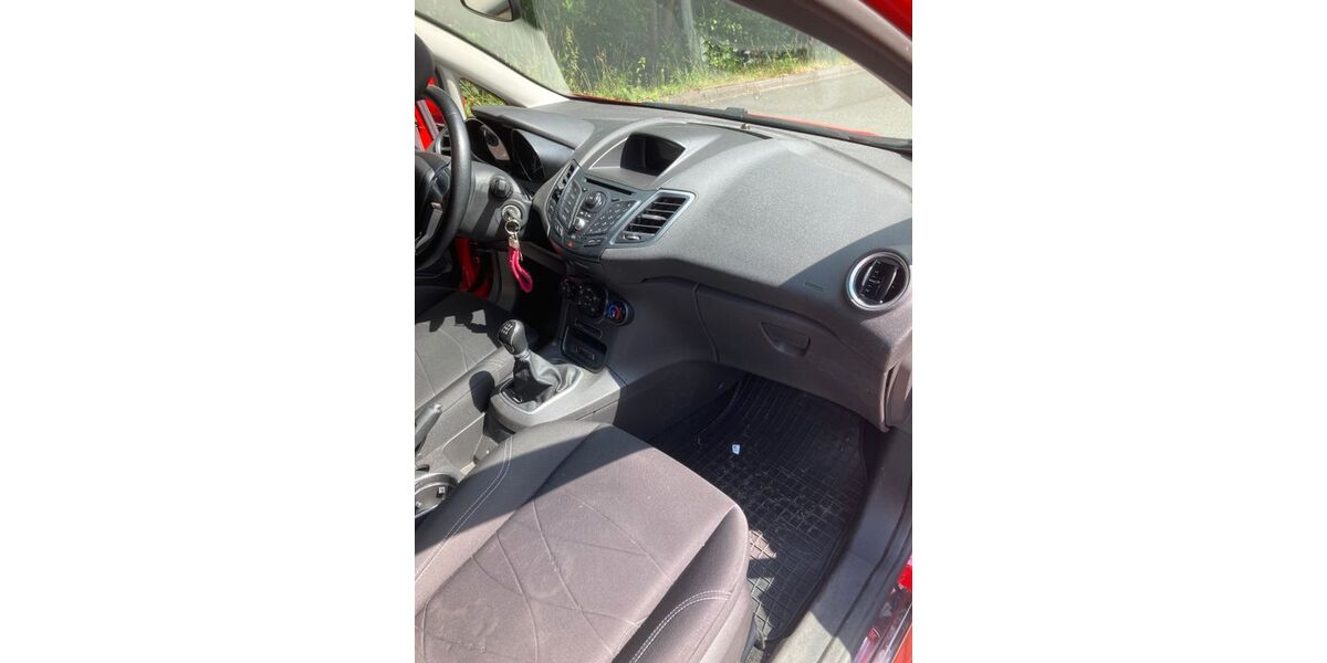 Ford Fiesta 146.500 km 3.999 &euro; Osnabrück 49086