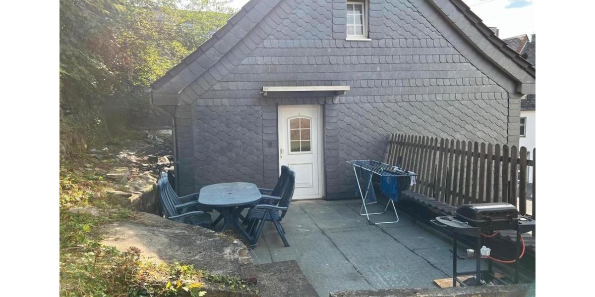 Einfamilienhaus Siegen Kaan-Marienborn - 7 Zimmer, 130 m&sup2;, 1.390&euro; | Angebot:25274630