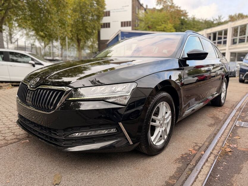 Skoda Superb 105.689 km 15.999 € Düsseldorf 40233
