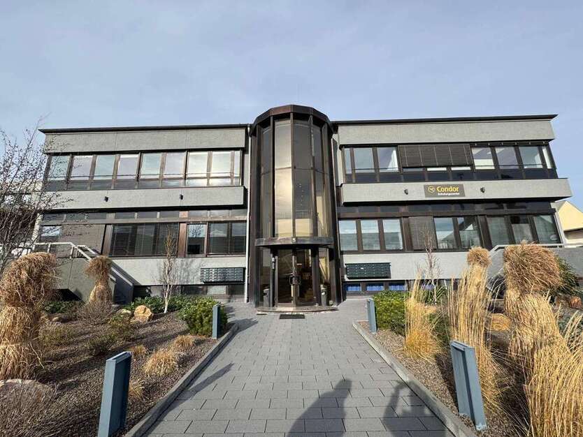 Büro in Kelsterbach 750 € 50 m² zimmer