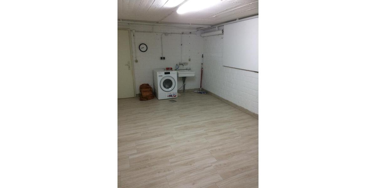 Etagenwohnung Ratingen Hösel - 2 Zimmer, 90 m&sup2;, 1.100&euro; | Angebot:25363510