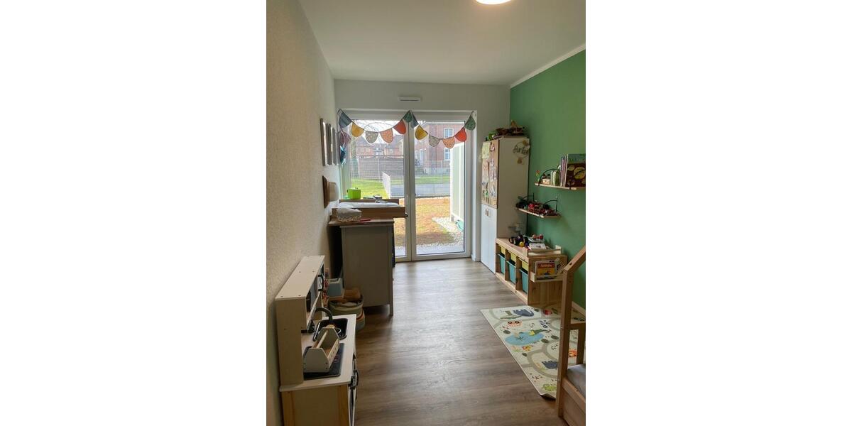 Erdgeschoßwohnung Düren Distelrath - 4 Zimmer, 92 m&sup2;, 1.150&euro; | Angebot:24623286