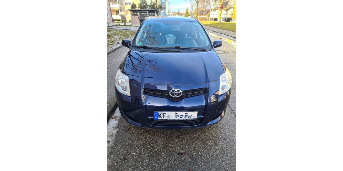 Toyota Auris 133.500 km 5.500 &euro; Kaufbeuren 87600
