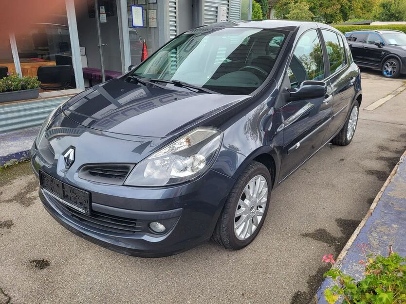 Renault Clio 161.632 km 1.690 € München 80992