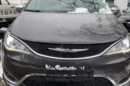 Chrysler Pacifica 212.000 km 9.990 &euro; Mannheim 68309