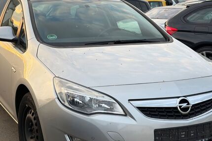 Opel Astra 288.000 km 2.499 &euro; Gundelsheim 74831