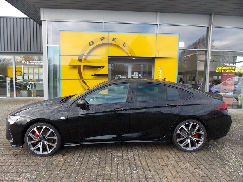 Opel Insignia 50.000 km 43.990 € Brunsbüttel 25541