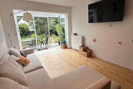 Haus Kleinmachnow - 6 Zimmer, 180 m&sup2;, 2.700&euro; | Angebot:24379408