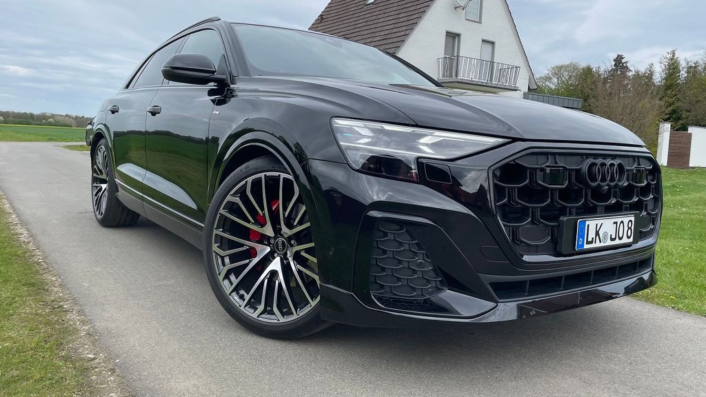 Audi Q8 1.900 km 95.200 &euro; Hille 32479