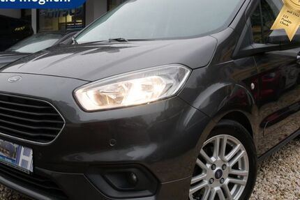 Ford Tourneo Courier 71.661 km 15.900 &euro; Schwäbisch Hall 74523