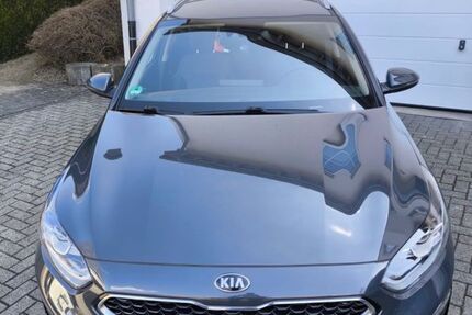 Kia ceed Sportswagon 71.000 km 18.400 &euro; Gummersbach 51645