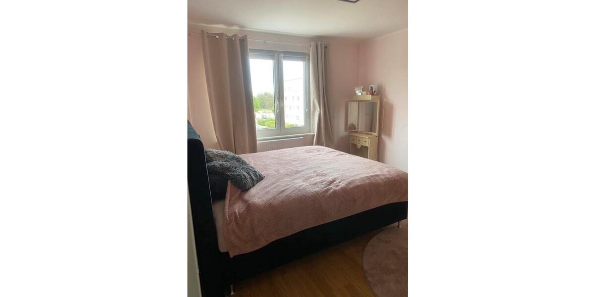 Etagenwohnung Brück - 4 Zimmer, 72 m&sup2;, 925&euro; | Angebot:25874078