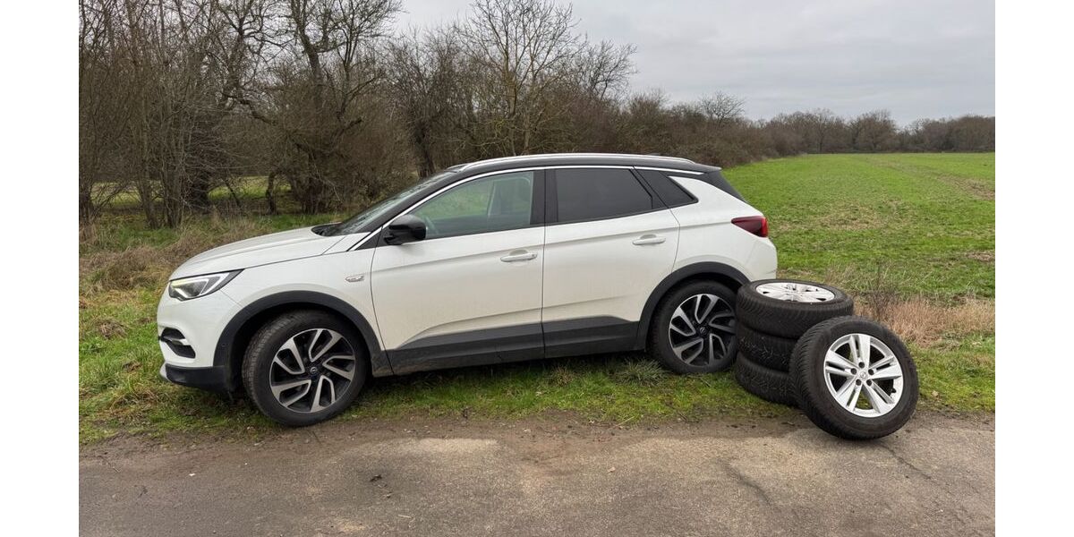 Opel Grandland (X) 127.113 km 15.800 &euro; Frankfurt am Main 60529