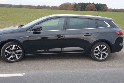 Renault Megane 128.000 km 7.600 &euro; Hatten 26209