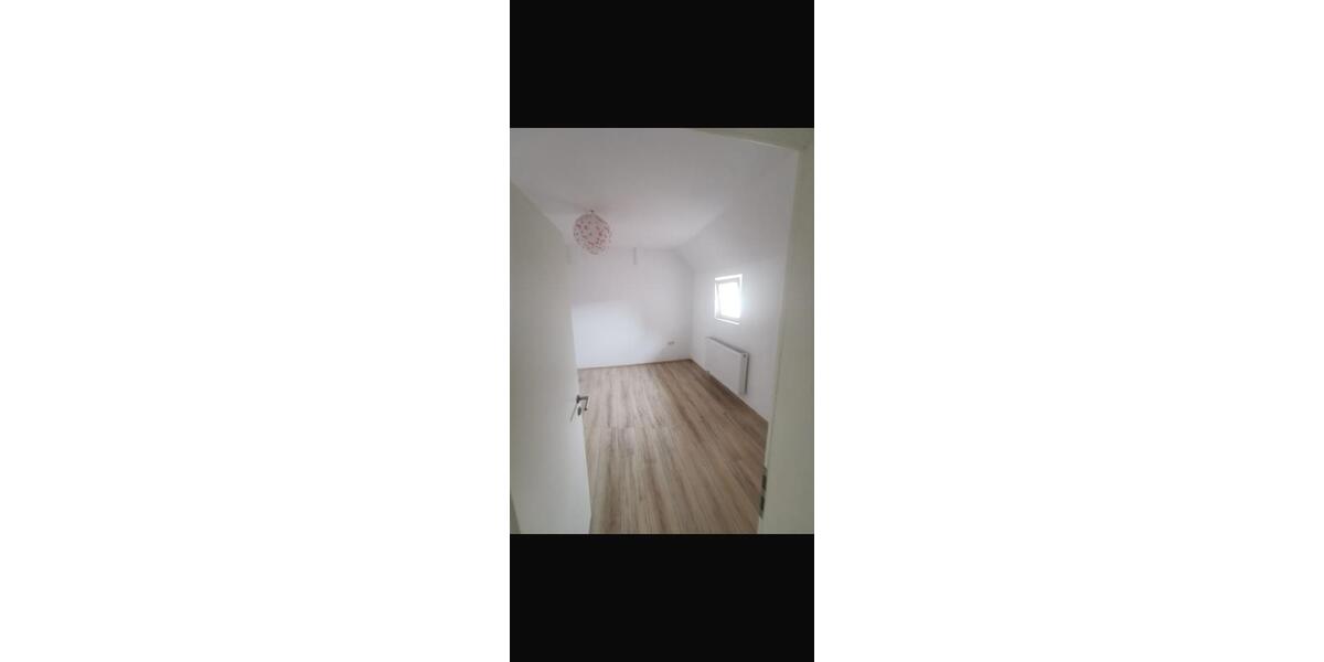 Doppelhaushälfte Höxter - 3 Zimmer, 110 m&sup2;, 1.250&euro; | Angebot:25834984